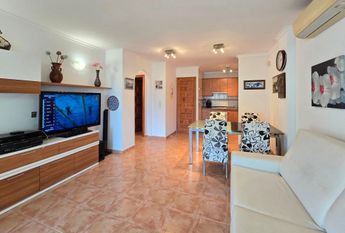 Apartment with 2 bedrooms with swimming pool LONG TERM