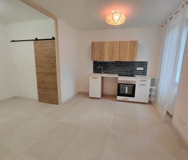 Location Appartement 1 pièces 26 m2 à Pourrières - Photo 1