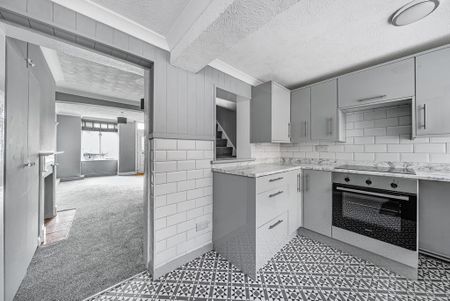 2 bedroom terraced house to rent - Photo 4