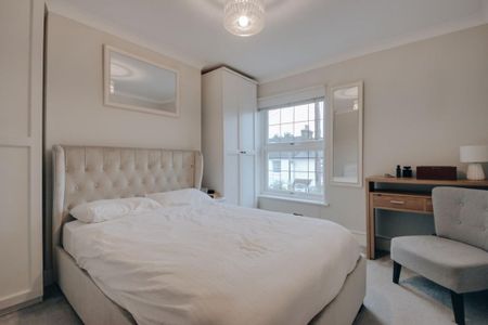 2 bedroom terraced house to rent - Photo 3