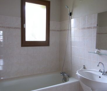 Location Maison 4 pièces 72m² MARMANDE 47200 - Photo 3