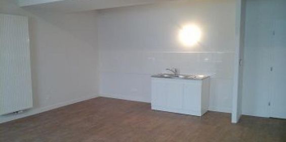 Appartement - T3 - CHAMPAGNE EN VALROMEY - Photo 3