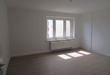 Schöne 4-Zi.-Wohnung mit Balkon im Zentrum! - Foto 5
