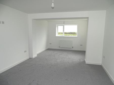 2 bedroom bungalow to rent - Photo 2