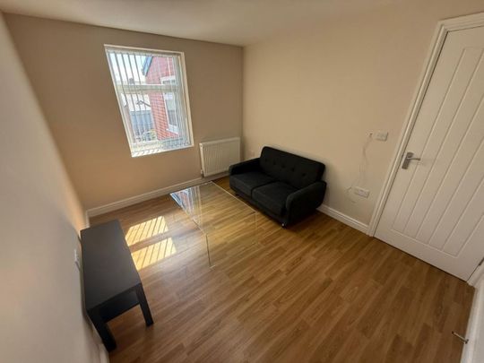 Flat 2, St Thomas Road, Preston - Photo 1