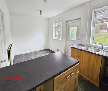 3 bed semi-detached house to rent in Heatons Bank, Rawmarsh, S62 - Photo 6