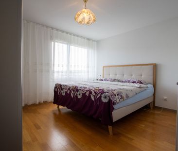 Comfortable 5.5-room apartment in a central location - Photo 4