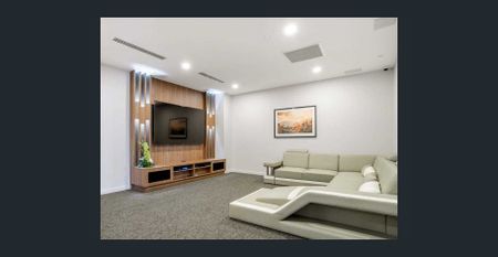 2 Bedroom Unfurnished Apartment with Expansive Wraparound Balcony with river views - Photo 2