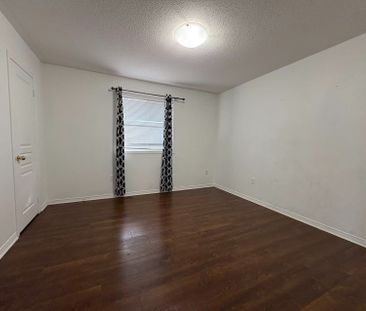 For Lease - 38 Delattaye Avenue, Aurora, Ontario - Photo 4