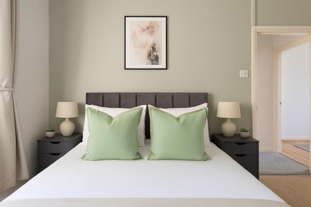 3 bedroom ground floor flat to rent - Photo 3