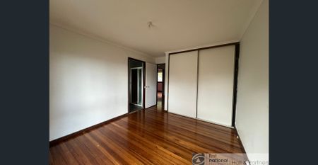 Spacious 3-Bedroom Family Home in Prime Location - Photo 4