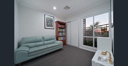 *Viewing Friday 13 February 1.00pm to 1.20pm* Please SMS Mary at Wright Realty on 0428 232 656 to confirm your attendance. - Photo 5