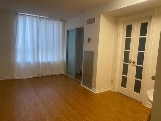 For Lease - 711 Bay Street Unit# 621, Toronto, Ontario - Photo 1