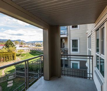 1 bed plus den at waterscapes - Photo 6