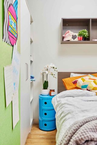 Ultra Twin, King Single Bed - Photo 2