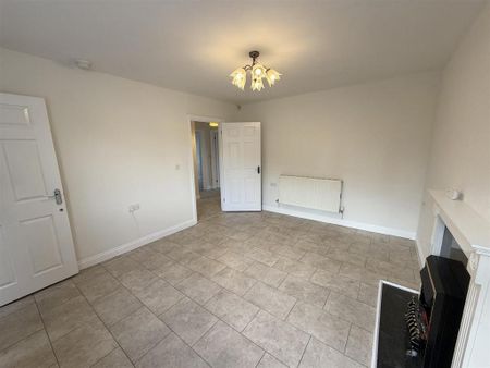2 bedroom maisonette to rent - Photo 3