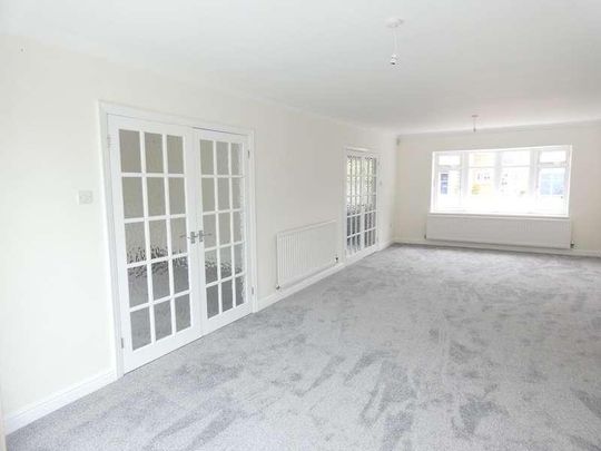 Park Road, Barton Under Needwood, DE13 - Photo 1