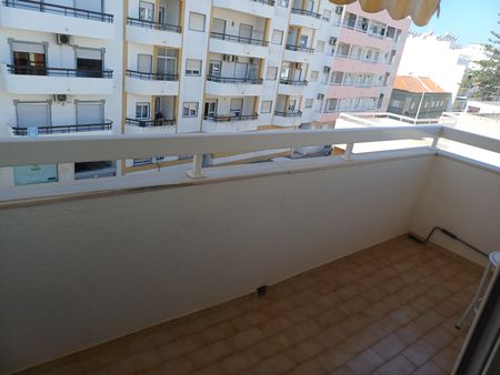 Apartamento T2 com 2 WC com elevador e Varandas magnificas Centro de Monte Gordo - Photo 4