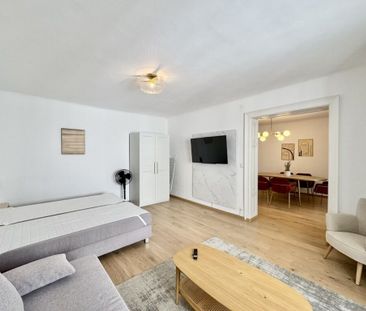 Ruhige Lage in autofreier Gasse! Voll möblierte 3-Zimmer-Wohnung im... - Foto 2