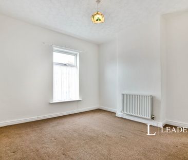 2 bedroom terraced to rent Lowfield Road, Cheadle, SK3 - Photo 2