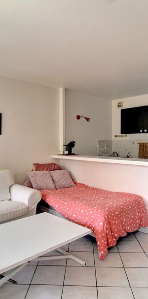 Studio Meublé - Balcon - Garage - Photo 1