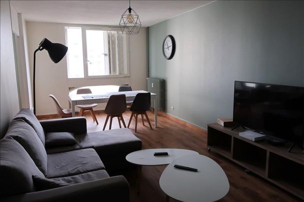 6 pièces - Meublé - 9,7 m² - 3ème étage - Colocation non autorisée - Photo 1