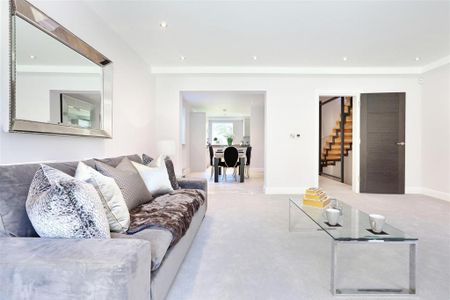 4 bedroom townhouse to rent - Photo 5