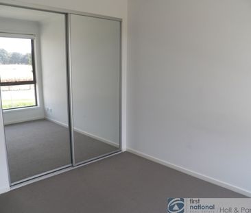 10 Solar Close, 3977, Cranbourne East Vic - Photo 3