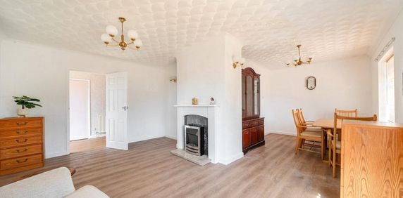Milford Avenue, Wick, Bristol, Gloucestershire, BS30 - Photo 2