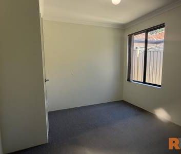 Low Maintenance 3x2 Unit in Small Complex - Photo 2