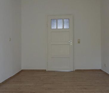 Vollausgestattetes Studierenden-Zimmer in charmanter Altbauwohnung ... - Foto 1