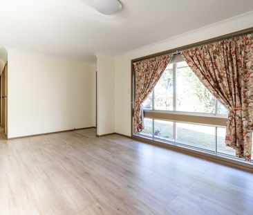 10 Wagtail Crescent, Ingleburn, NSW 2565 - Photo 1