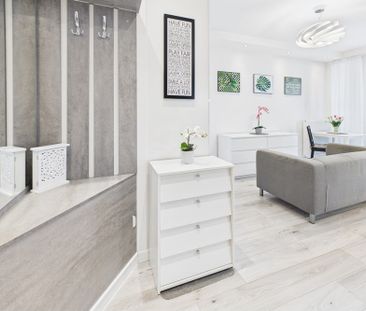 2 pokoje, balkon i garaż – komfort i styl w jednym - Photo 6