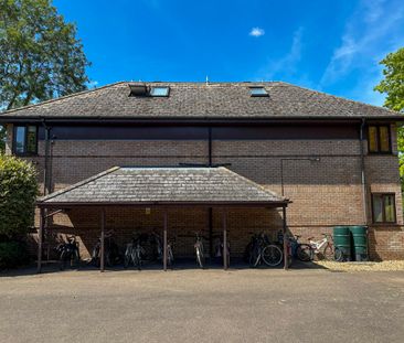 Twickenham Court, Cambridge - Photo 2