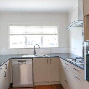 Full Fenced & Pet Friendly - Photo 2