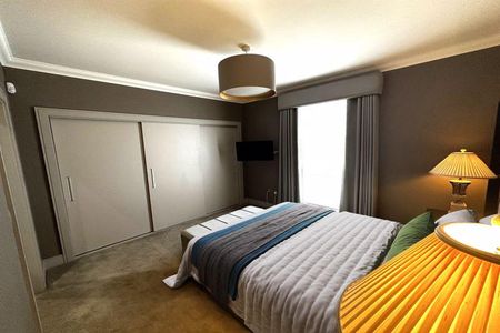 3 bedroom apartment to rent - Photo 4