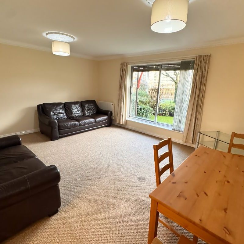 2 Bed, Flat - Photo 1