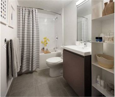 1/BD 1/BA, In-suite Laundry, Elevators - Photo 3