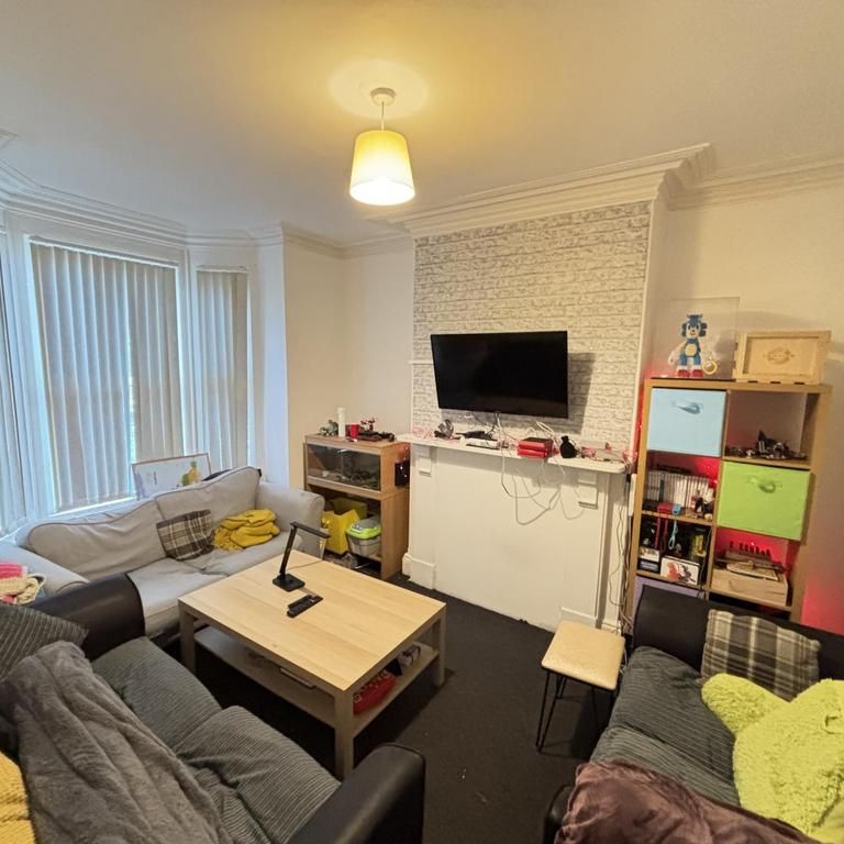 4 bedroom house to rent - Photo 1