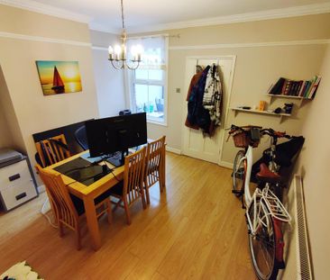 2 bedroom terraced house to rent - Photo 2