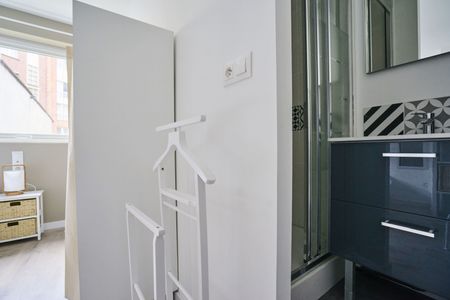 LOUIS NIQUET Roommate 5 Bedrooms at Lille - Photo 5