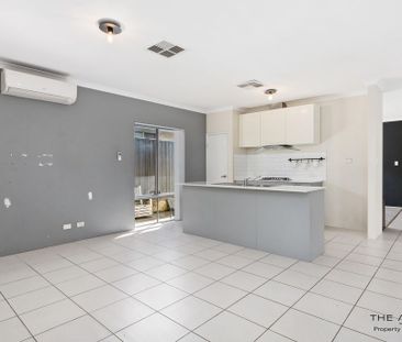 Modern 3-Bedroom Home in Prime Baldivis Location - Photo 5