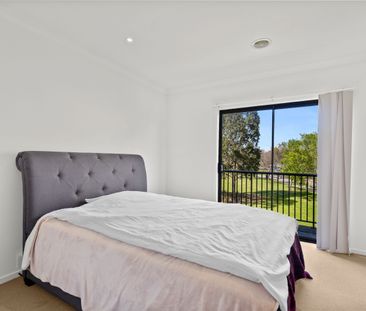 Charming 2-Bedroom Home in Craigieburn - Photo 2