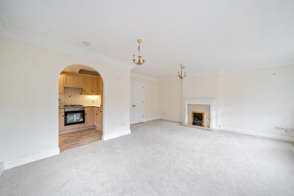 Belvedere Grove, Wimbledon SW19 - Photo 1