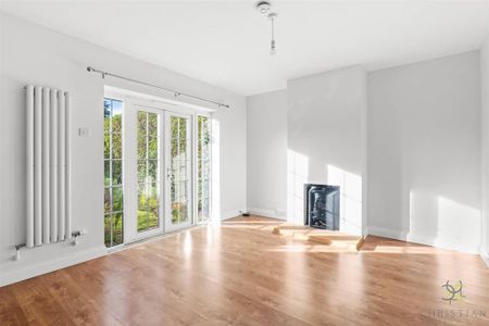 3 bedroom semi-detached house to rent - Photo 3