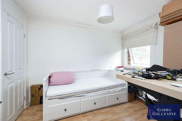 Dormans Close, Northwood, HA6 - Photo 1