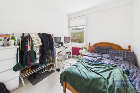 5 bedroom House To Let - Photo 5