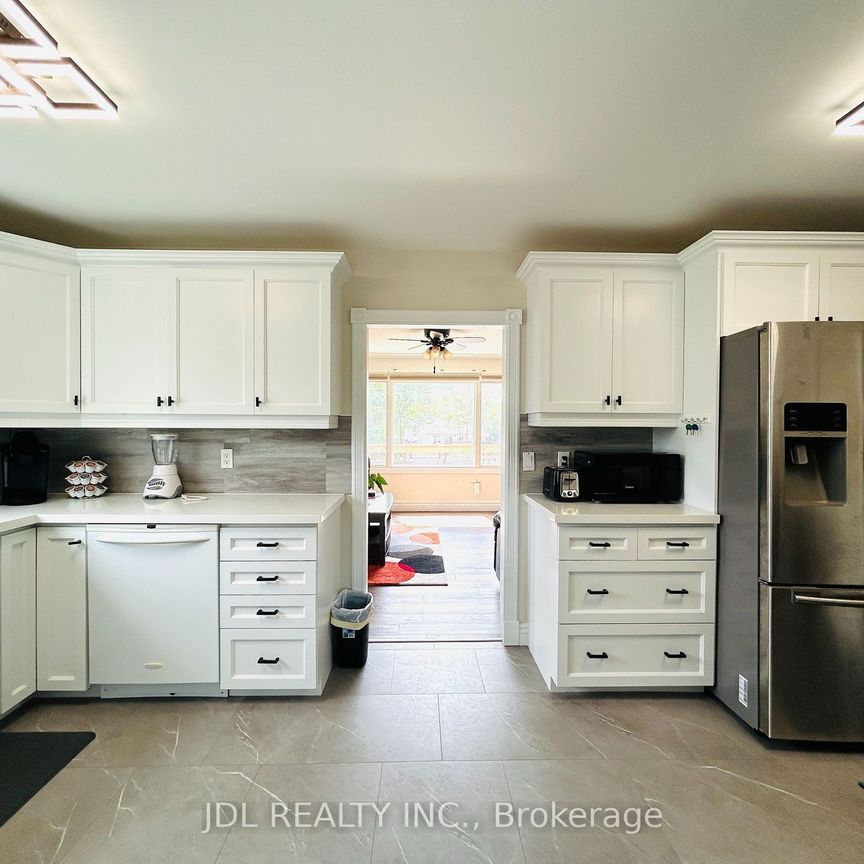 For Lease - 11 Red Robin Road, Georgina, Ontario - Photo 1