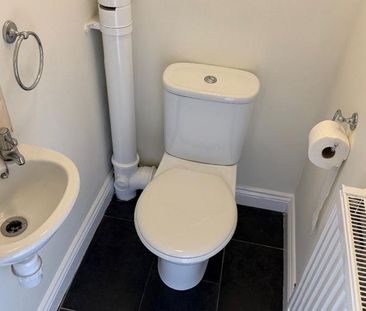 2 bedroom semi-detached house to rent - Photo 1