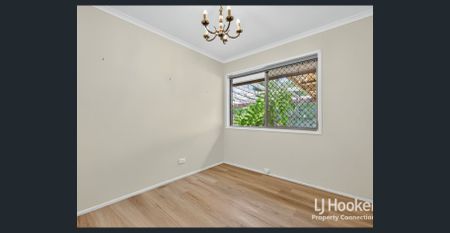 Low Set Brick Home Offering Comfort, Convenience and Charm - Photo 3